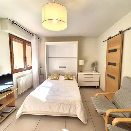 Le Saint Charles A - Agreable Et Lumineux A 50m Des Thermes Chevalley ! Mae-7754 アパート