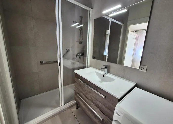 Le Saint Charles A - Agreable Et Lumineux A 50m Des Thermes Chevalley ! Mae-7754 *