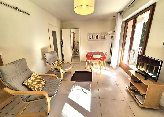 Résidence Le Saint Charles A - Et Lumineux à 50m Des Thermes Chevalley ! Mae-7754 Appartement